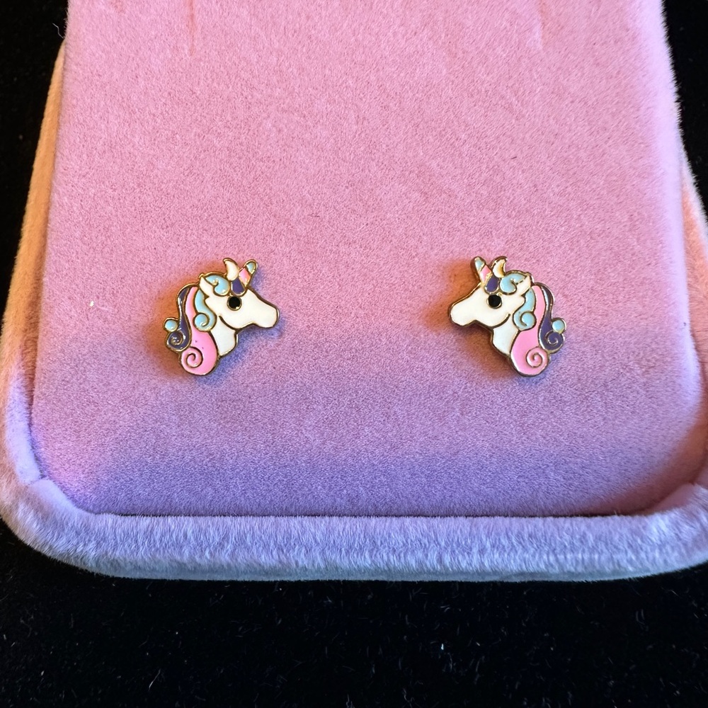 Unicorn Stud Earrings 925 sterling silver